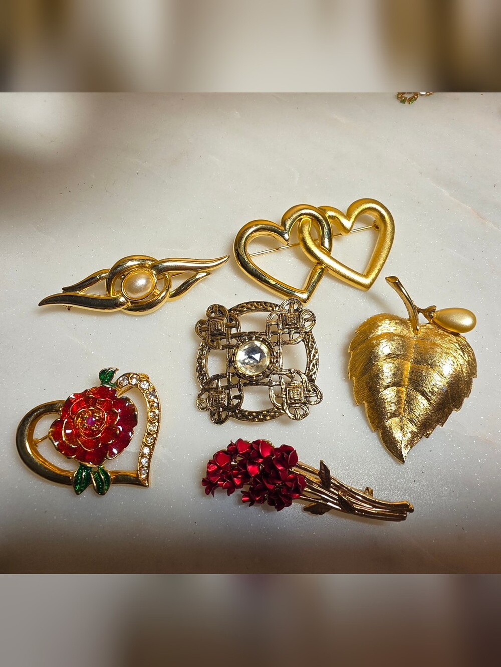 Gold Tone Heart & Leaf Assorted Women's Brooch Set